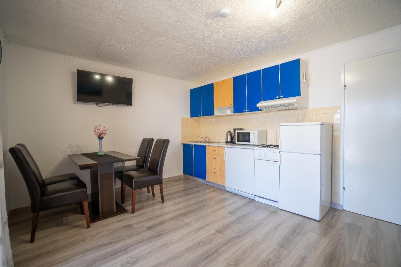 Apartments Pavic Vir Exterior photo